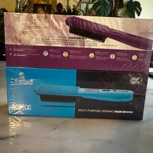Royale Multi-Purpose Ceramic Hair Brush. Choose your color:Purple or Blue